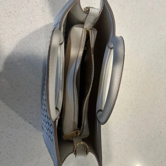 Nanette Lepore Robinne Round Handle White Handbag - Picture 6 of 7